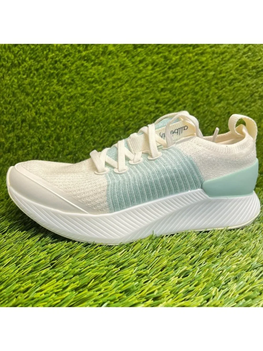 Allbirds Tree Glider Womens Size 5.5 Beige Blue Athletic Running Shoes Sneakers